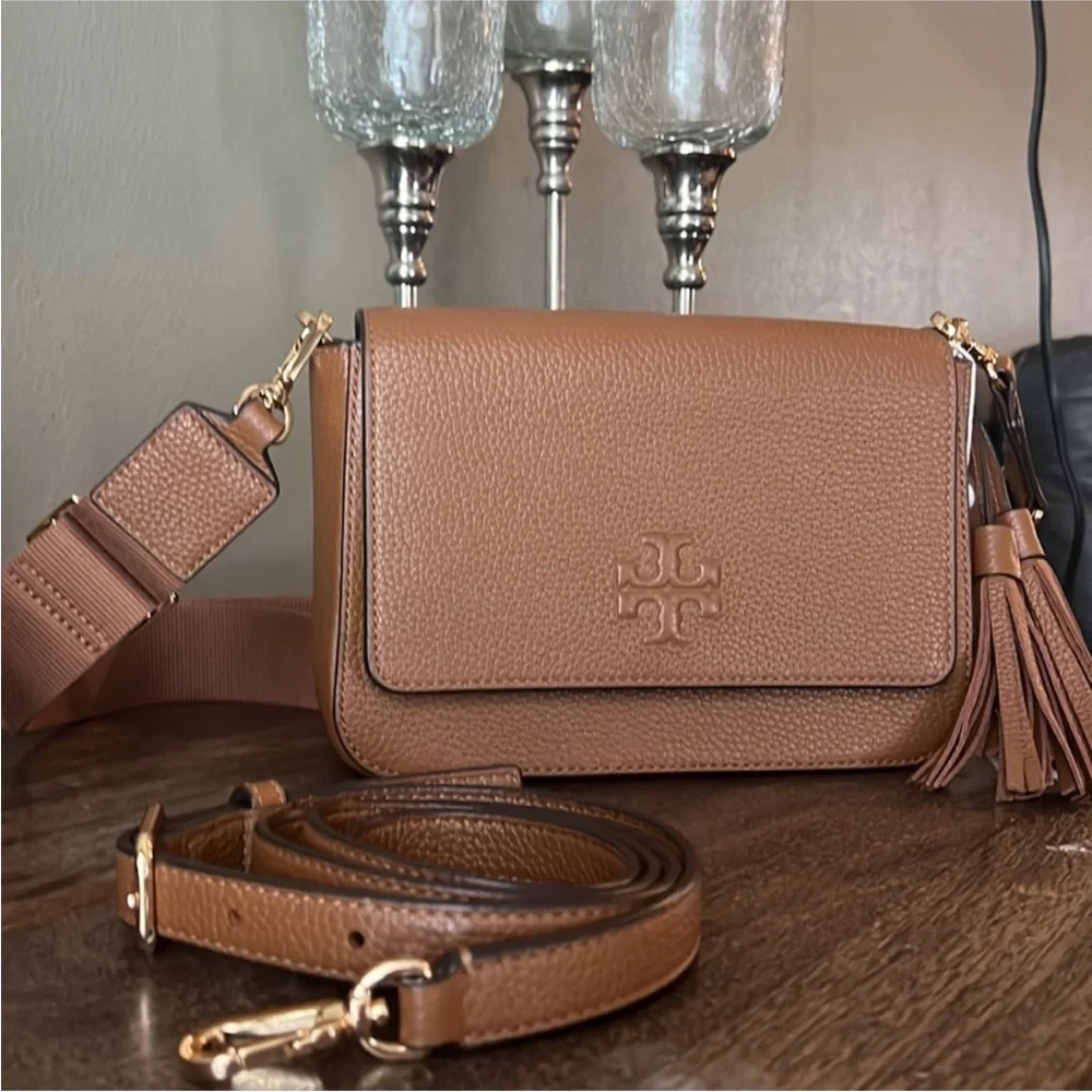 SOLD ‼️Tory Burch Thea crossbody - Picture 2 of 5